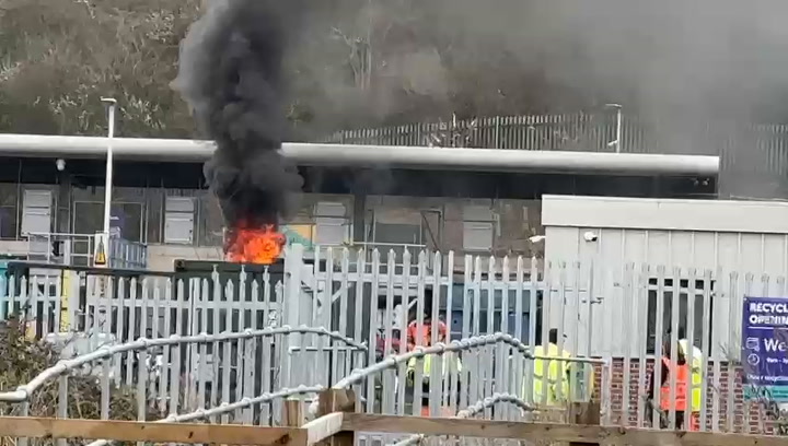 Live updates as Bristol fire sees recycling centre evacuated and huge smoke plume – Bristol Live